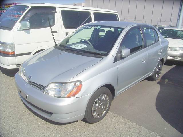 2002 Toyota Platz For Sale