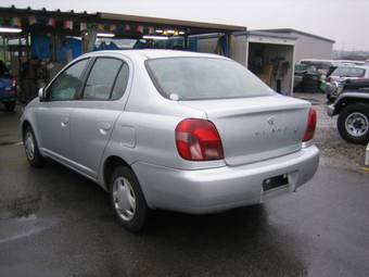 2002 Toyota Platz Photos