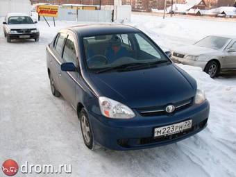 2002 Toyota Platz Photos