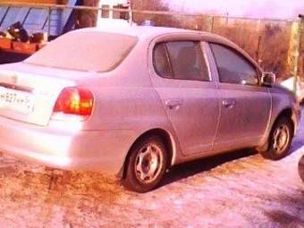 2002 Toyota Platz Photos