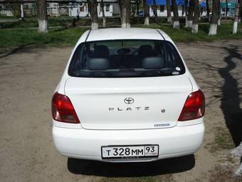 2002 Toyota Platz Photos