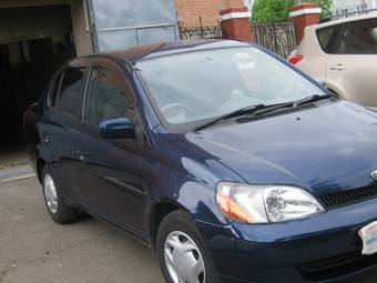 2002 Toyota Platz Wallpapers