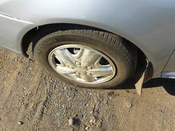 2002 Toyota Platz Pictures