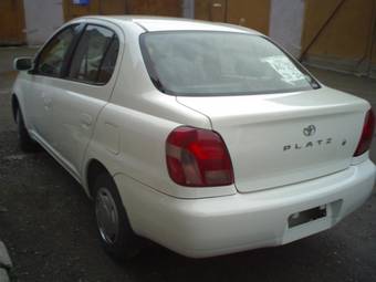 2002 Toyota Platz Photos