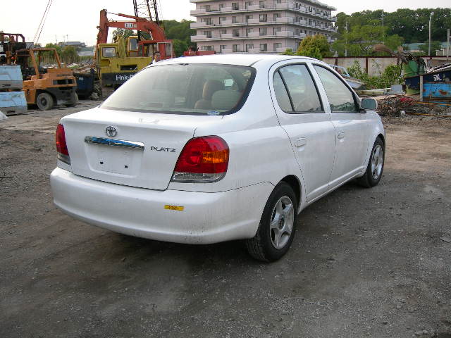 2003 Toyota Platz