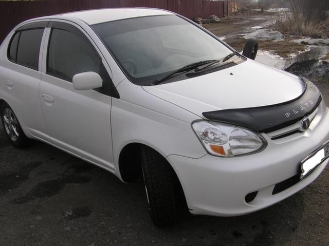 2003 Toyota Platz