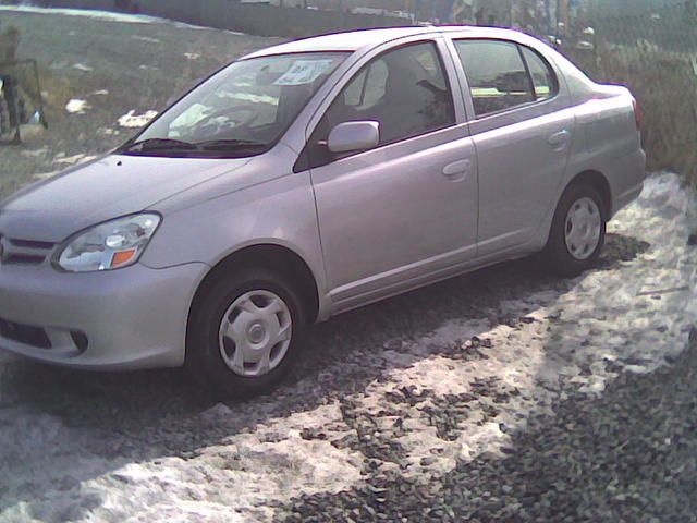 2003 Toyota Platz