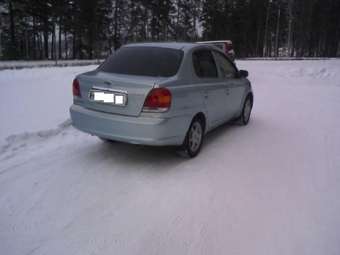 2003 Toyota Platz