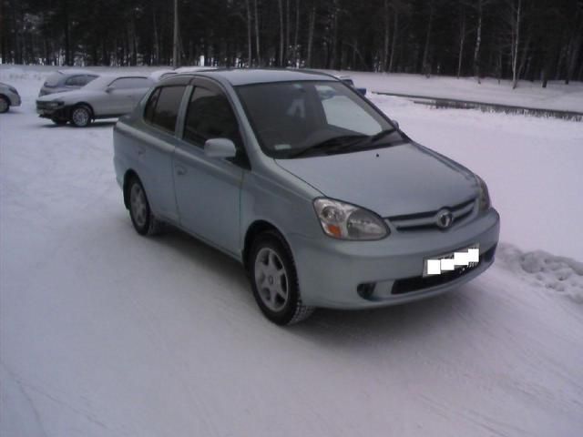 2003 Toyota Platz