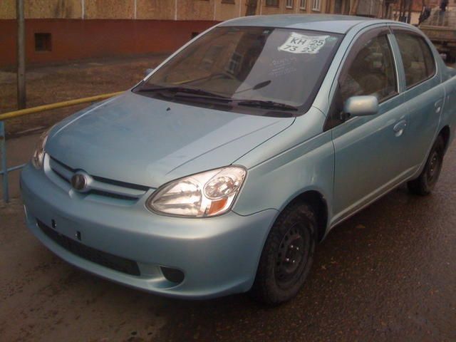 2003 Toyota Platz