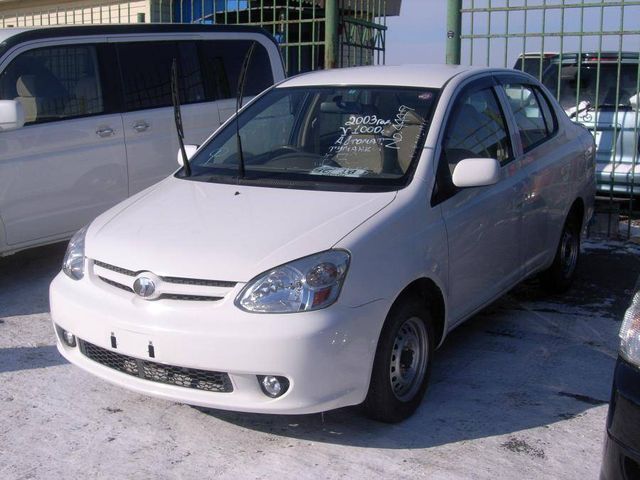 2003 Toyota Platz