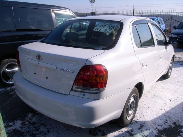 2003 Toyota Platz