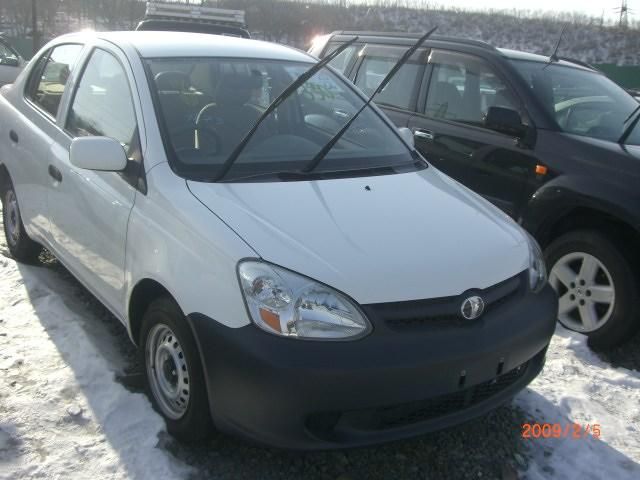 2003 Toyota Platz