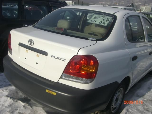 2003 Toyota Platz
