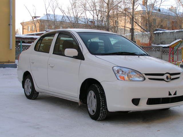 2003 Toyota Platz