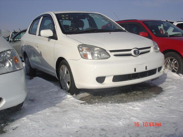 2003 Toyota Platz