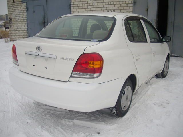 2003 Toyota Platz