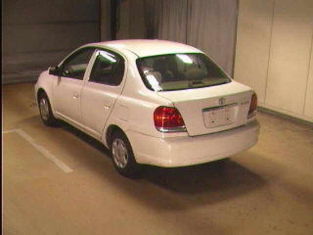 2003 Toyota Platz