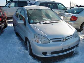 2003 Toyota Platz