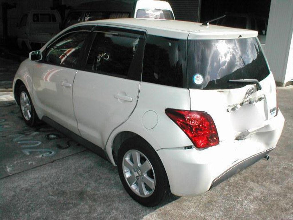 2003 Toyota Platz