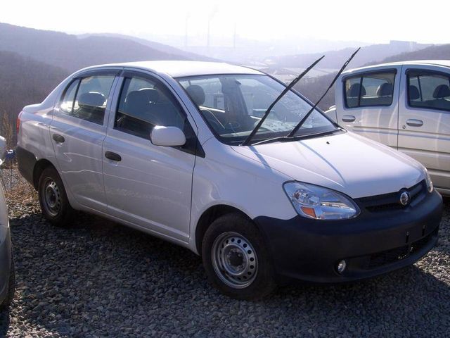 2003 Toyota Platz