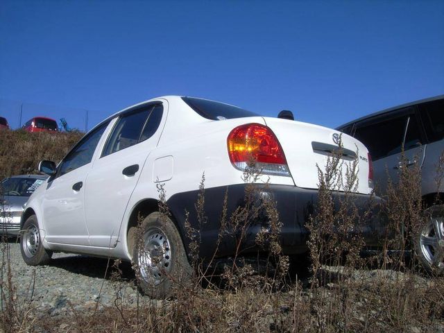2003 Toyota Platz