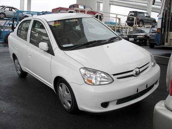 2003 Toyota Platz Images