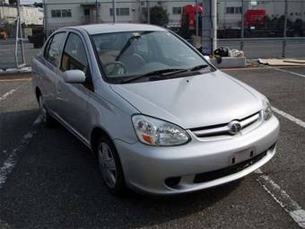 2003 Toyota Platz Pics