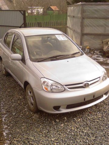 2003 Toyota Platz