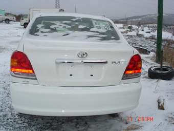 2003 Toyota Platz Pictures