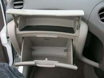 2003 Toyota Platz For Sale