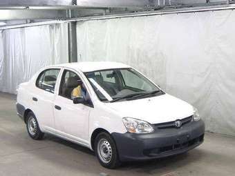 2003 Toyota Platz Images
