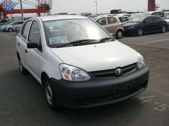 2003 Toyota Platz Photos