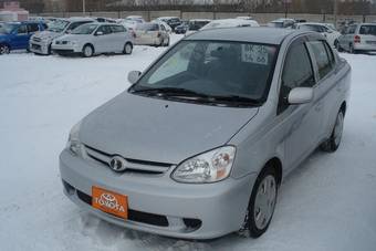2003 Toyota Platz Photos