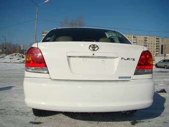2003 Toyota Platz Photos