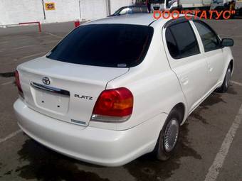 2003 Toyota Platz Pictures