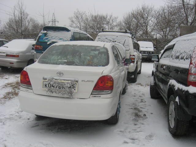 2004 Toyota Platz