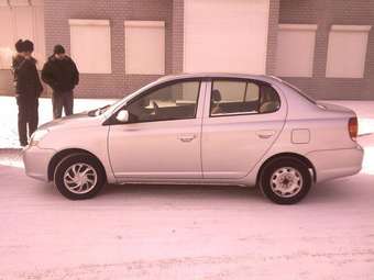 2004 Toyota Platz