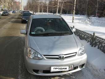 2004 Toyota Platz