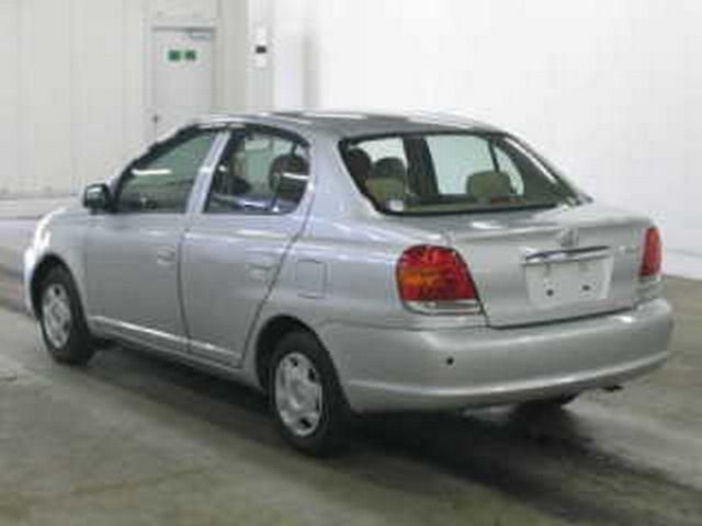 2004 Toyota Platz