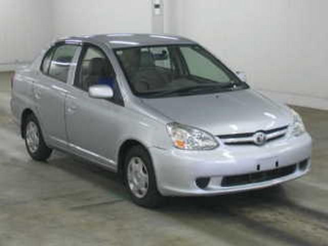 2004 Toyota Platz