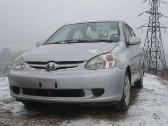 2004 Toyota Platz