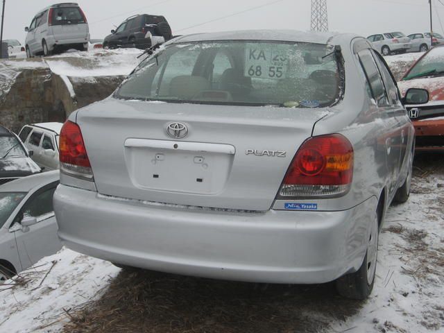 2004 Toyota Platz