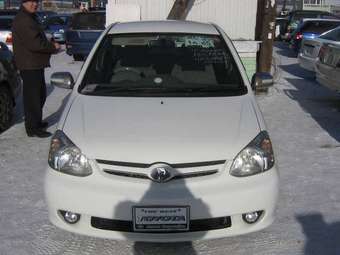 2004 Toyota Platz