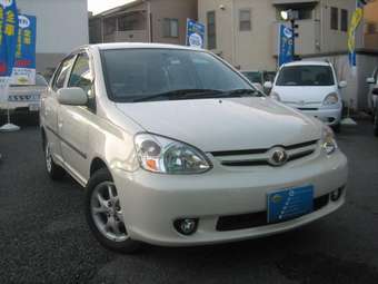 2004 Toyota Platz