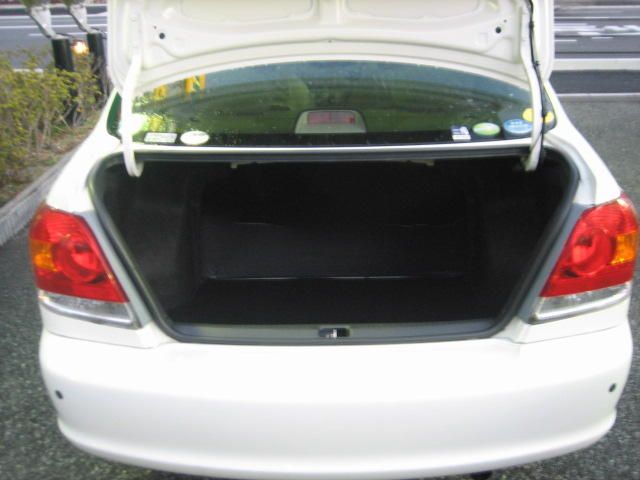 2004 Toyota Platz