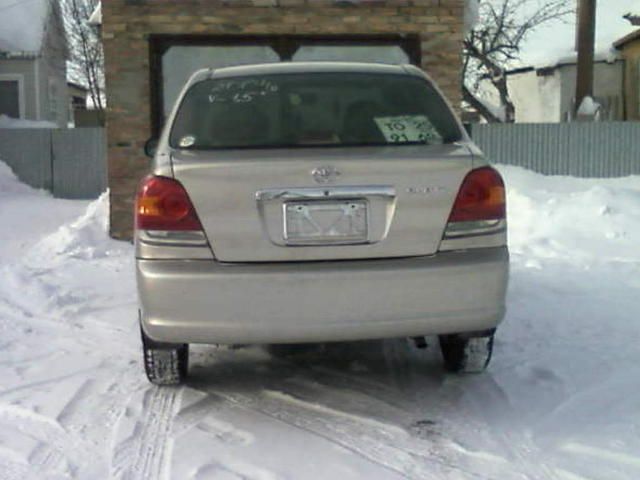 2004 Toyota Platz