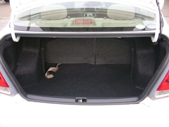 2004 Toyota Platz