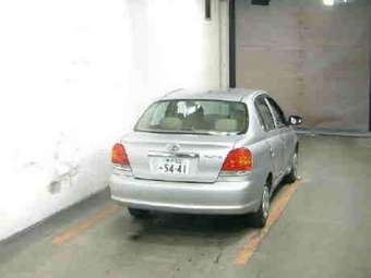 2004 Toyota Platz Pics