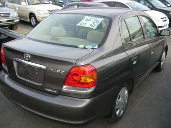 2004 Toyota Platz Wallpapers